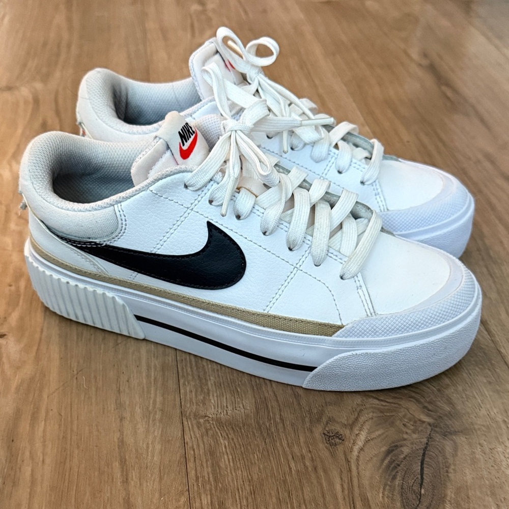 Nike White and Black Low-Top platform sneaker
